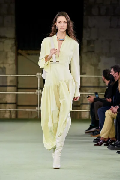 Look 51